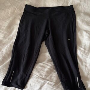 Nike Black Dri-Fit Cropped Leggings with back zipper - size S
